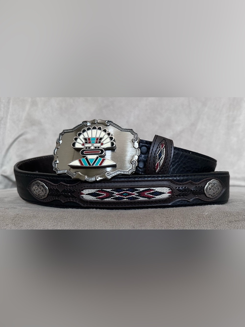 VINTAGE AZTEC THEMED LEATHER BELT & USA BUCKLE.